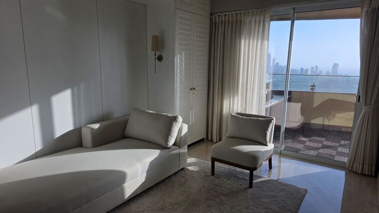 Living Room, lokhandwala-infrastructure-minerva 3 Bedroom 2200 Sq.Ft. Apartment In Mahalaxmi Mumbai 10275671