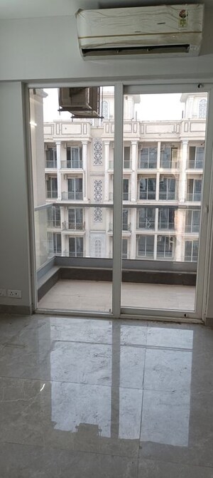 3.5 BHK Apartment For Rent in Signature Global City 81, Sector 81