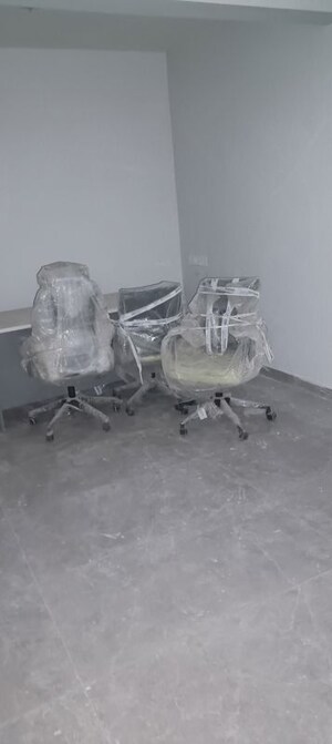 Gym in 3.5 BHK Apartment at Signature Global City 81, Sector 81 – for Rent