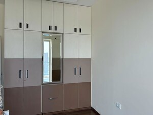 Furnished Amenities in 3 BHK Apartment at M3M Merlin, Sector 67 – for Rent