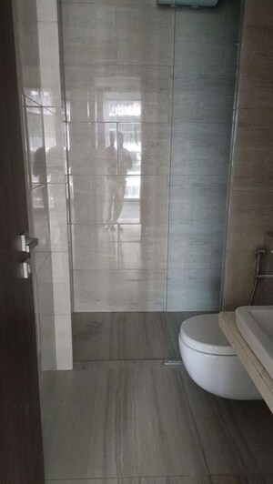 Bathroom in 4 BHK Apartment at Bandra West – for Rent