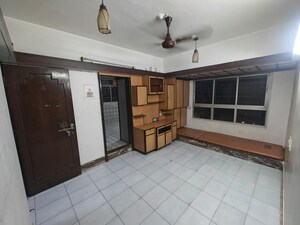 Room in 2 BHK Apartment at Andheri West – for Rent