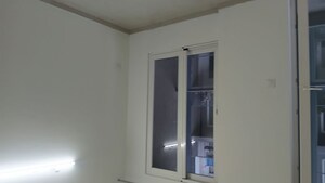 Room in 3 BHK Apartment at Smart World Orchard, Sector 61 – for Rent