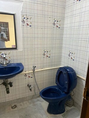 Bathroom in 4 BHK Apartment at Sector 48 – for Rent