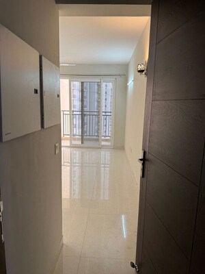 Bathroom in 3 BHK Apartment at Eldeco Live By The Greens, Sector 150 – for Rent