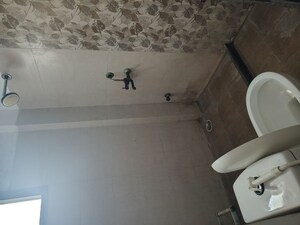 Bathroom in 3 BHK Villa at Sector 55 – for Rent