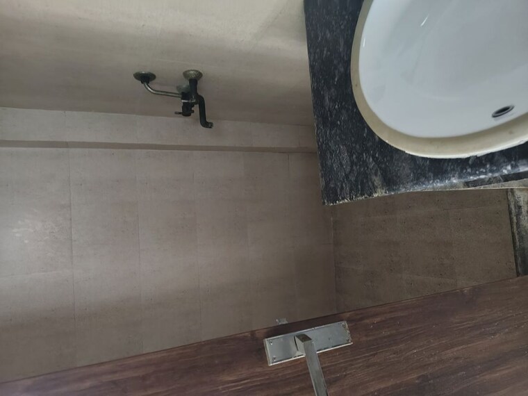 Bathroom, sector 55 3 Bedroom 1700 Sq.Ft. Villa In Sector 55 Noida 10275747