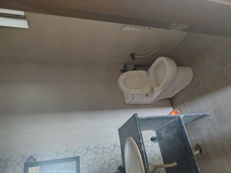 Bathroom, sector 55 3 Bedroom 1700 Sq.Ft. Villa In Sector 55 Noida 10275747