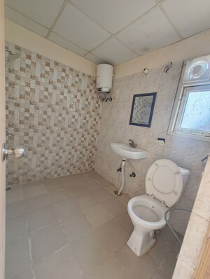 Bathroom in 4 BHK Villa at Panchsheel Greens II, Sector 16 Greater Noida – for Sale