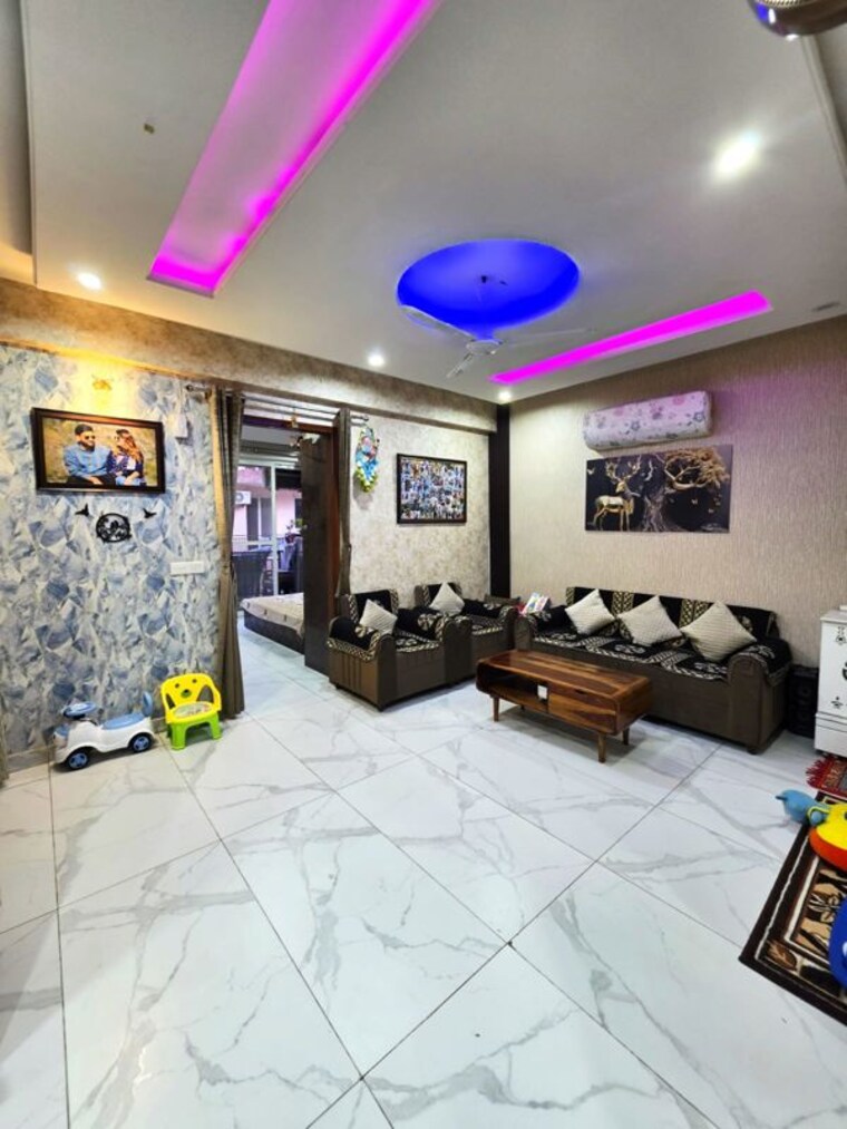 Living Room, pir machalla 3 Bedroom 1200 Sq.Ft. Apartment In Pir Machalla Zirakpur 10275808