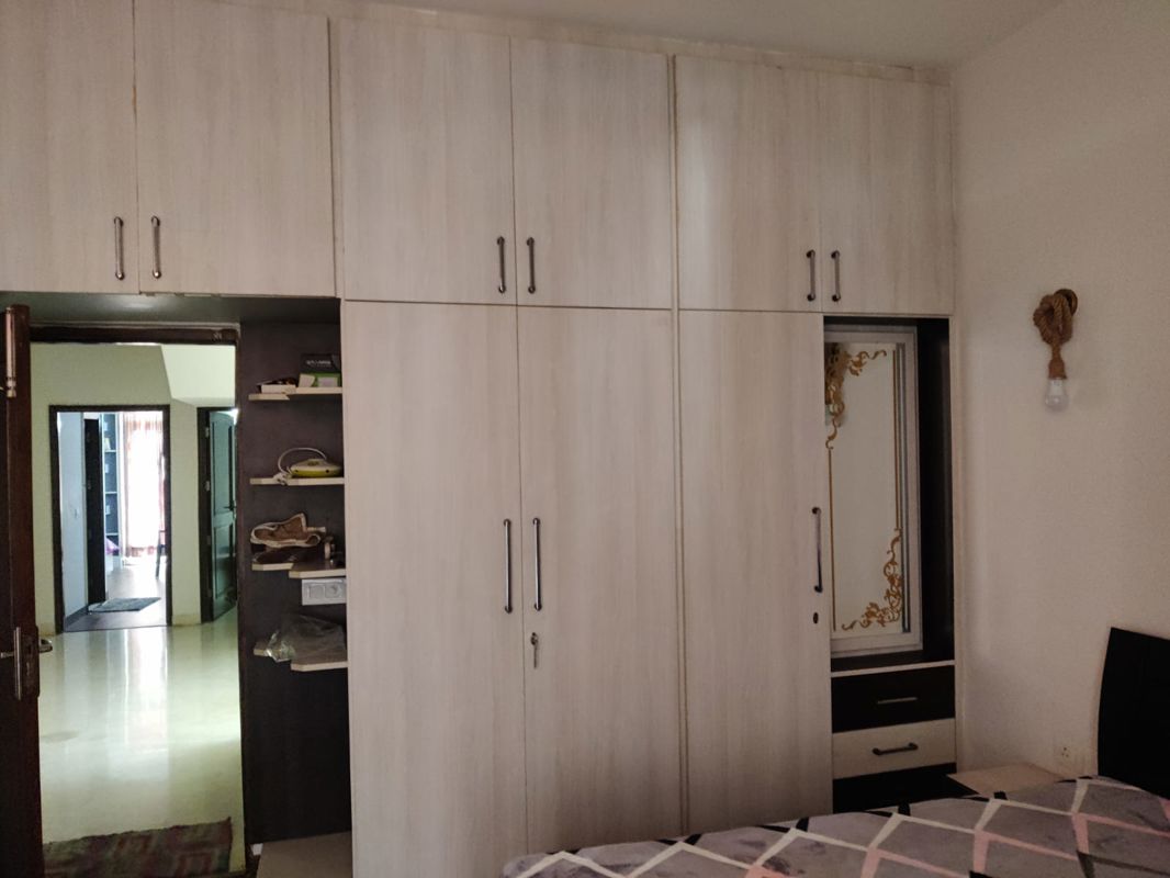 3 BHK + Servant Room Apartment For Sale in SS Almeria