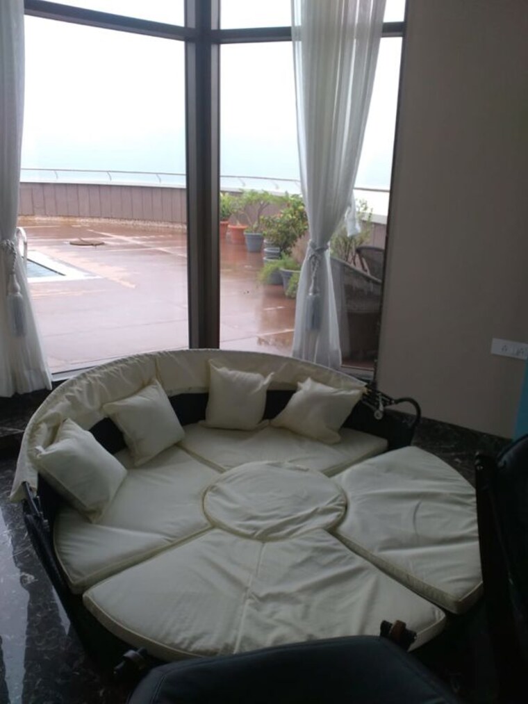 Living Room, nepean sea road 6+ Bedroom 5000 Sq.Ft. Independent House In Nepean Sea Road Mumbai 10275792