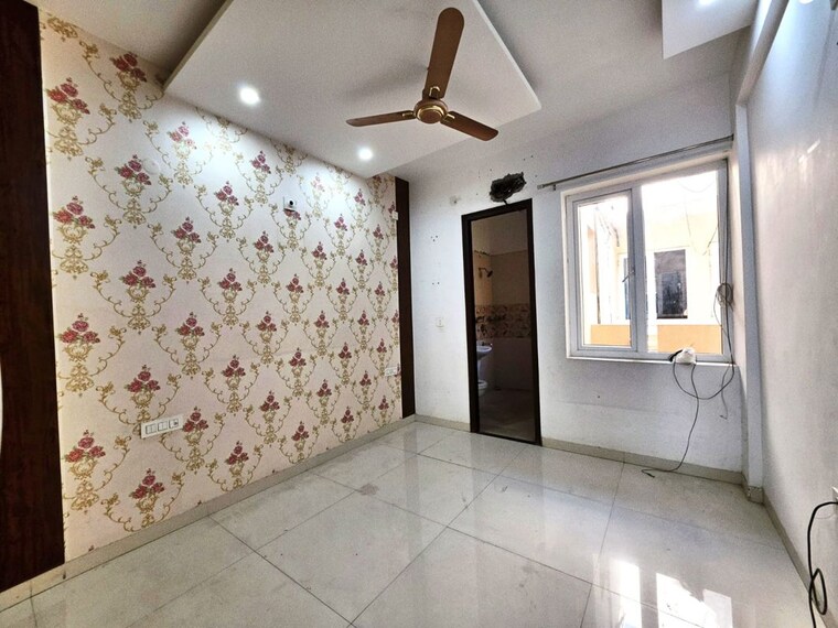 Room, pir machalla 2 Bedroom 1200 Sq.Ft. Apartment In Pir Machalla Zirakpur 10275833