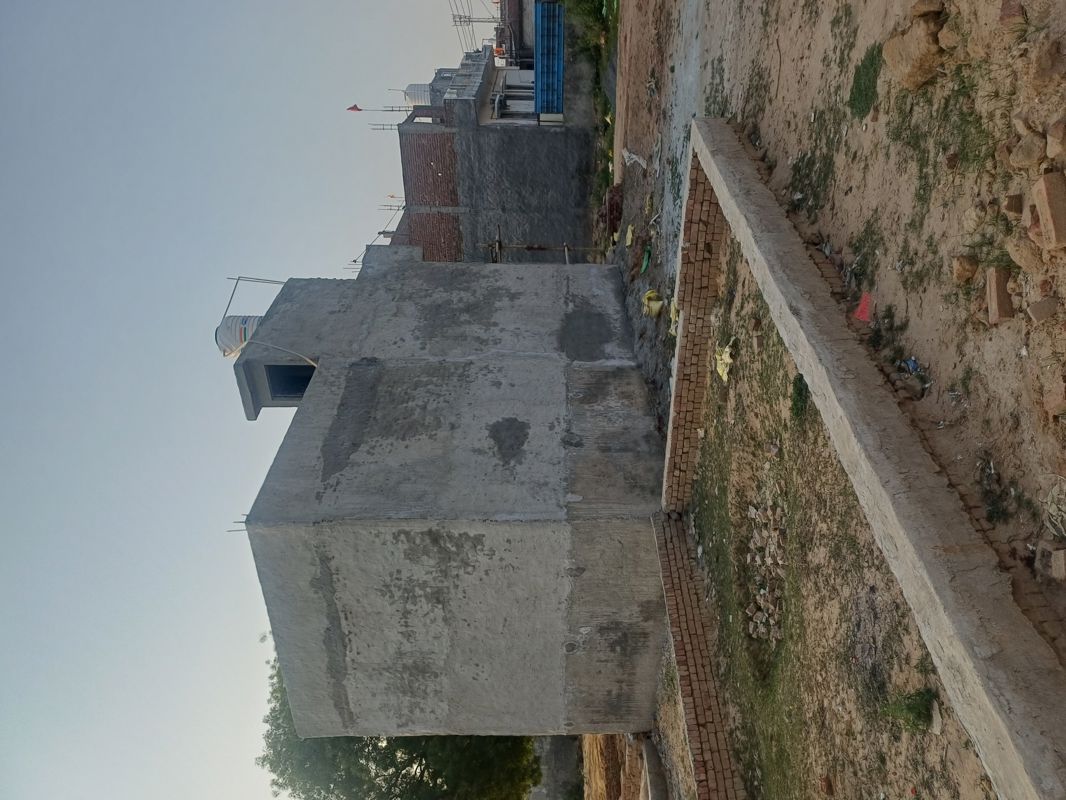 Plot For Sale in Dheeraj Nagar