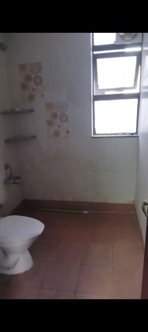 Furnished Amenities in 3 BHK Apartment at Vipul Lavanya, Sector 81 – for Rent