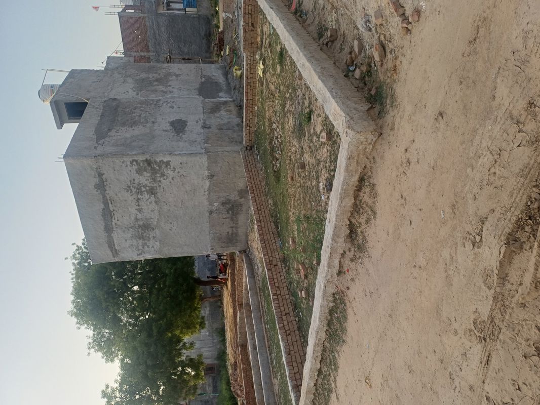 Plot For Sale in Dheeraj Nagar