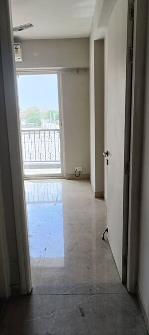 Bathroom in 3 BHK Apartment at Vipul Lavanya, Sector 81 – for Rent