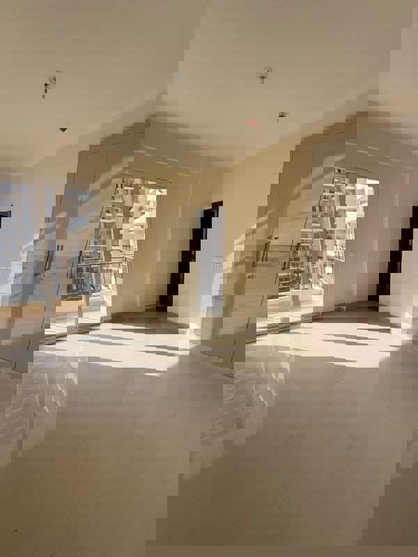 3.5 BHK + Servant Room 2140 Sq.Ft. Apartment in Amrapali Crystal Homes