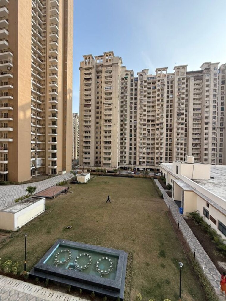 Exterior View, amrapali-crystal-homes 3.5 Bedroom 2140 Sq.Ft. Apartment In Sector 76 Noida 10275839