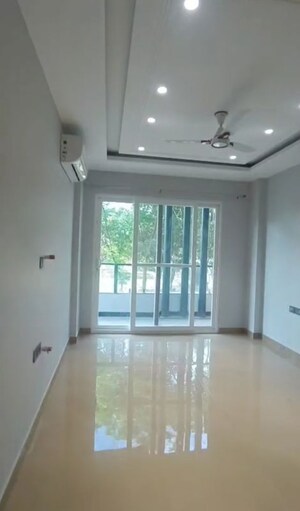 Bedroom in 4 BHK Apartment at Emaar MGF Emerald Hills, Sector 65 – for Rent