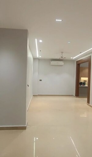 Living Room in 4 BHK Apartment at Emaar MGF Emerald Hills, Sector 65 – for Rent