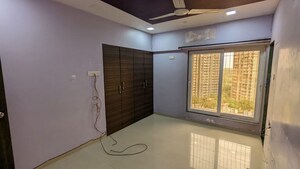 Room in 3 BHK Apartment at Everest World Aspen, Dhokali – for Rent