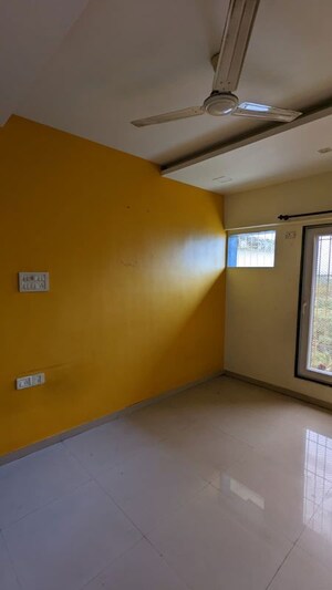 Room in 3 BHK Apartment at Everest World Aspen, Dhokali – for Rent