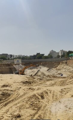 4 BHK + Servant Room Apartment For Sale in Sector 85