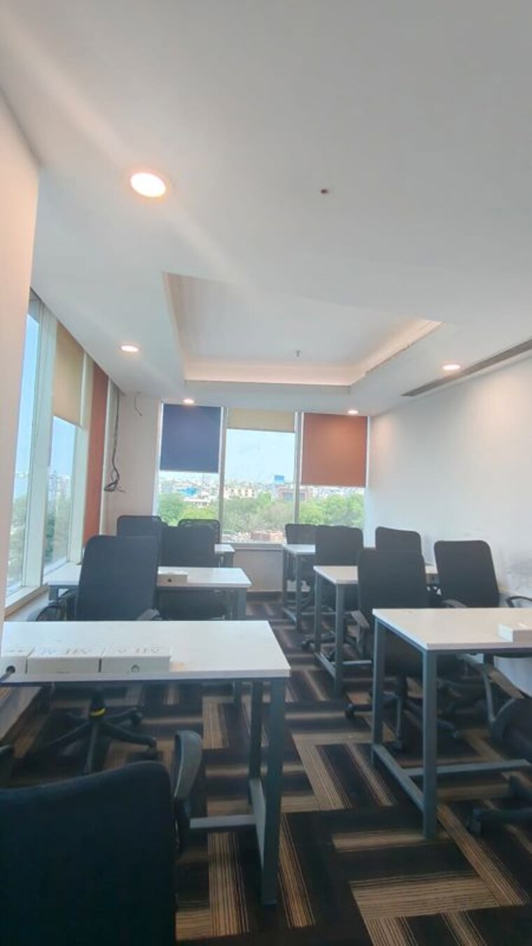 Team Area, sector 32 Commercial Office Space 8700 Sq.Ft. In Sector 32 Gurgaon 10275892