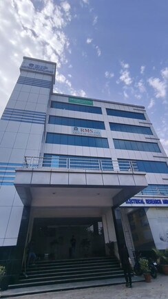 Office Space For Rent in Sector 32