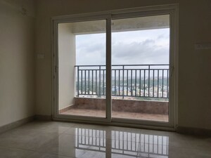 Room in 2 BHK Apartment at Candeur 40, Miyapur – for Sale