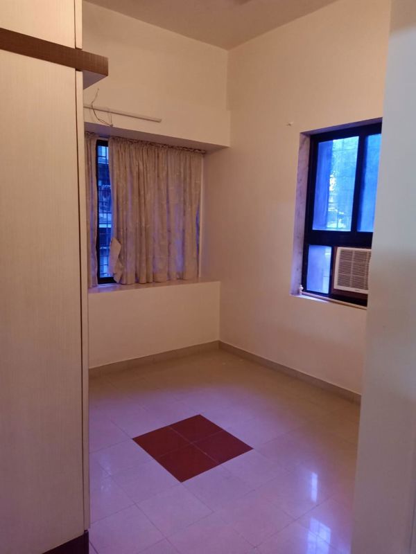 2 BHK + Extra Room Apartment For Rent in Colaba