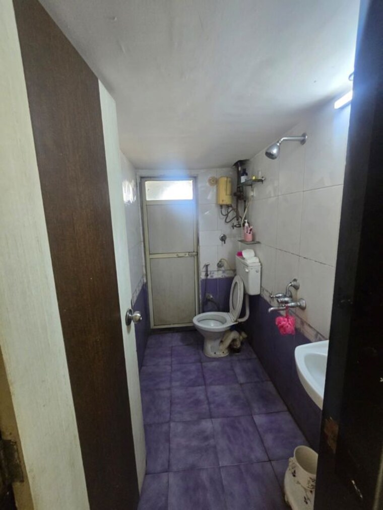 Bathroom, lodha-primero 2 Bedroom 1287 Sq.Ft. Apartment In Mahalaxmi Mumbai 10276108