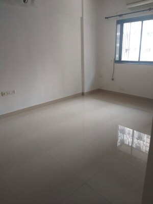 Room in 3 BHK Apartment at Maker Tower, Cuffe Parade – for Sale