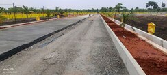 Plot For Sale in Penamaluru