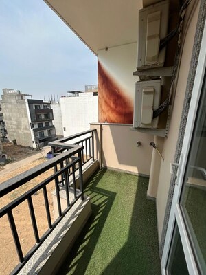 Balcony in 1 BHK Builder Floor at Sector 42 – for Rent