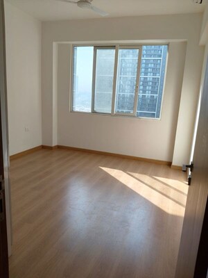 2 BHK Apartment For Rent in Godrej Woods, Sector 43