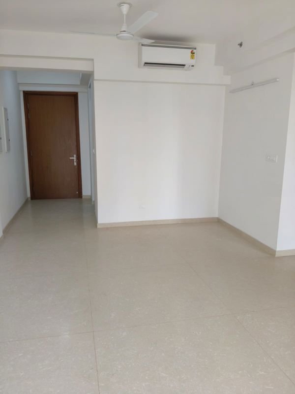 3.5 BHK + Extra Room Apartment For Sale in Godrej Tropical Isle