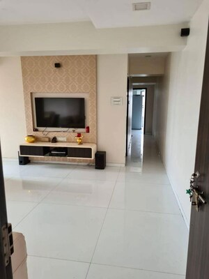 Furnished Amenities in 2 BHK Apartment at Versova – for Sale