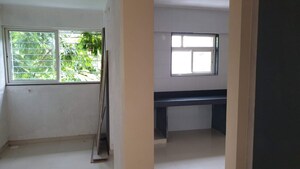 Room in 4 BHK Apartment at Sayali Garden, Aundh – for Rent