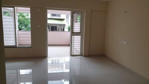 Room in 4 BHK Apartment at Sayali Garden, Aundh – for Rent