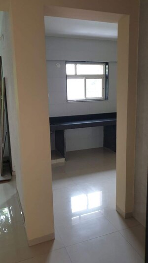 Room in 4 BHK Apartment at Sayali Garden, Aundh – for Rent