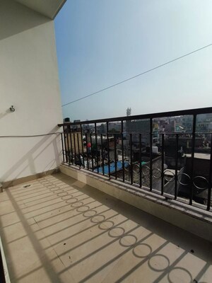 Balcony in 1 BHK Builder Floor at Saket – for Rent