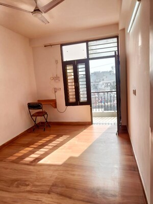 Room in 1 BHK Builder Floor at Saket – for Rent