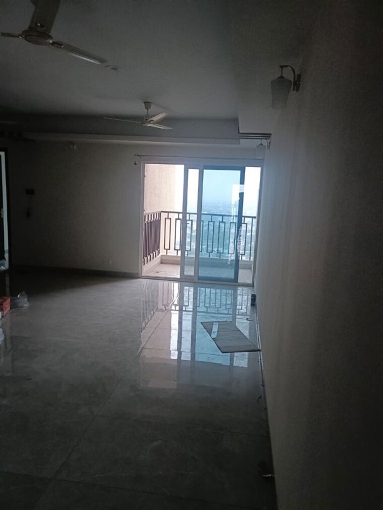 Room, mahagun-moderne 3 Bedroom 3000 Sq.Ft. Apartment In Sector 78 Noida 10276222