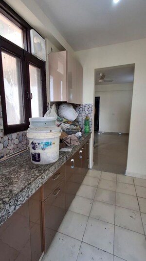 Team Area in 2 BHK Apartment at Apex Our Homes, Sector 37c – for Rent