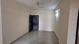Room in 2 BHK Apartment at Apex Our Homes, Sector 37c – for Rent