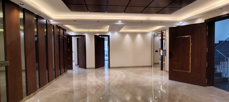 Room, mayfield garden 4 Bedroom 200 Sq.Yd. Builder Floor In Mayfield Garden Gurgaon 10276191