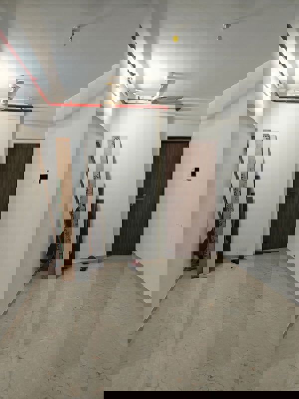 1 BHK + Servant Room 370 Sq.Ft. Apartment in Purushottam Plaza