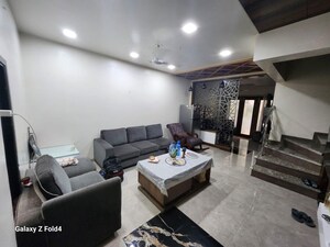 Living Room in 3.5 BHK Villa at Clover Court, Bund Garden Road – for Rent